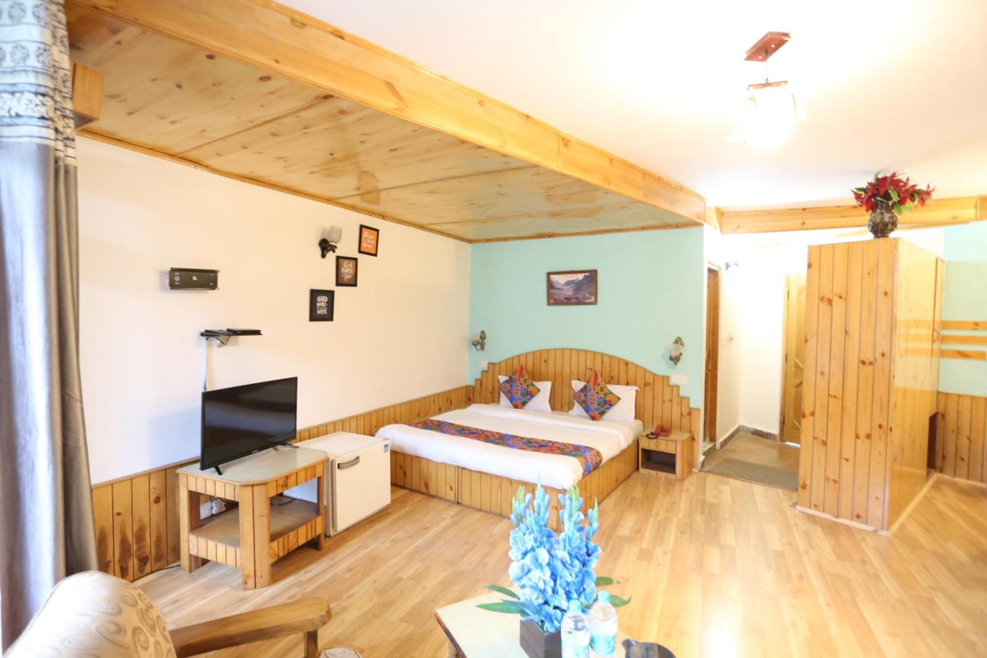 Hotel Surbhi Vashist Экстерьер фото