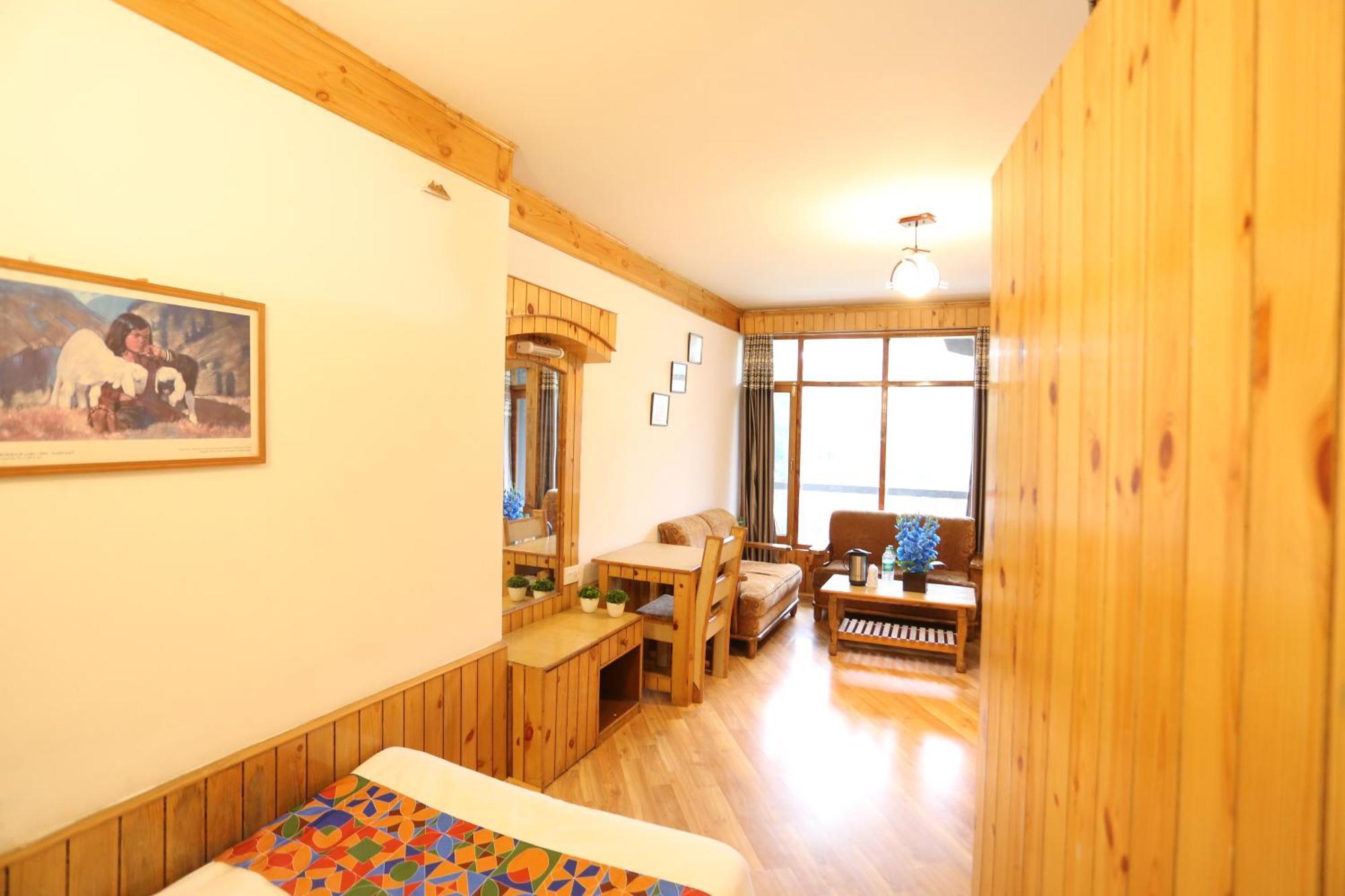 Hotel Surbhi Vashist Экстерьер фото