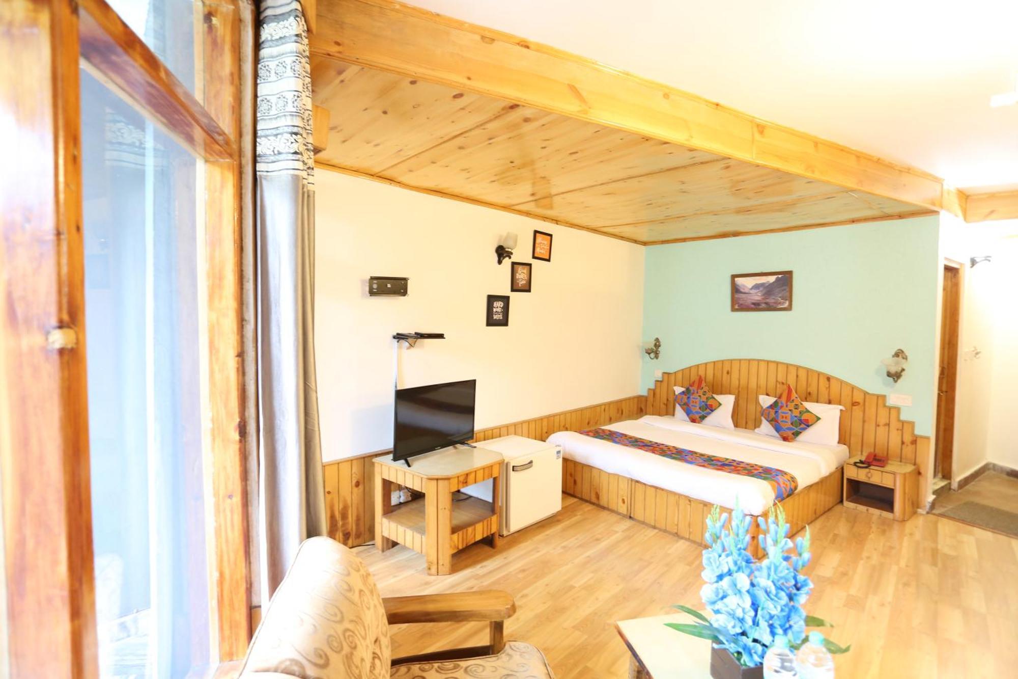 Hotel Surbhi Vashist Экстерьер фото