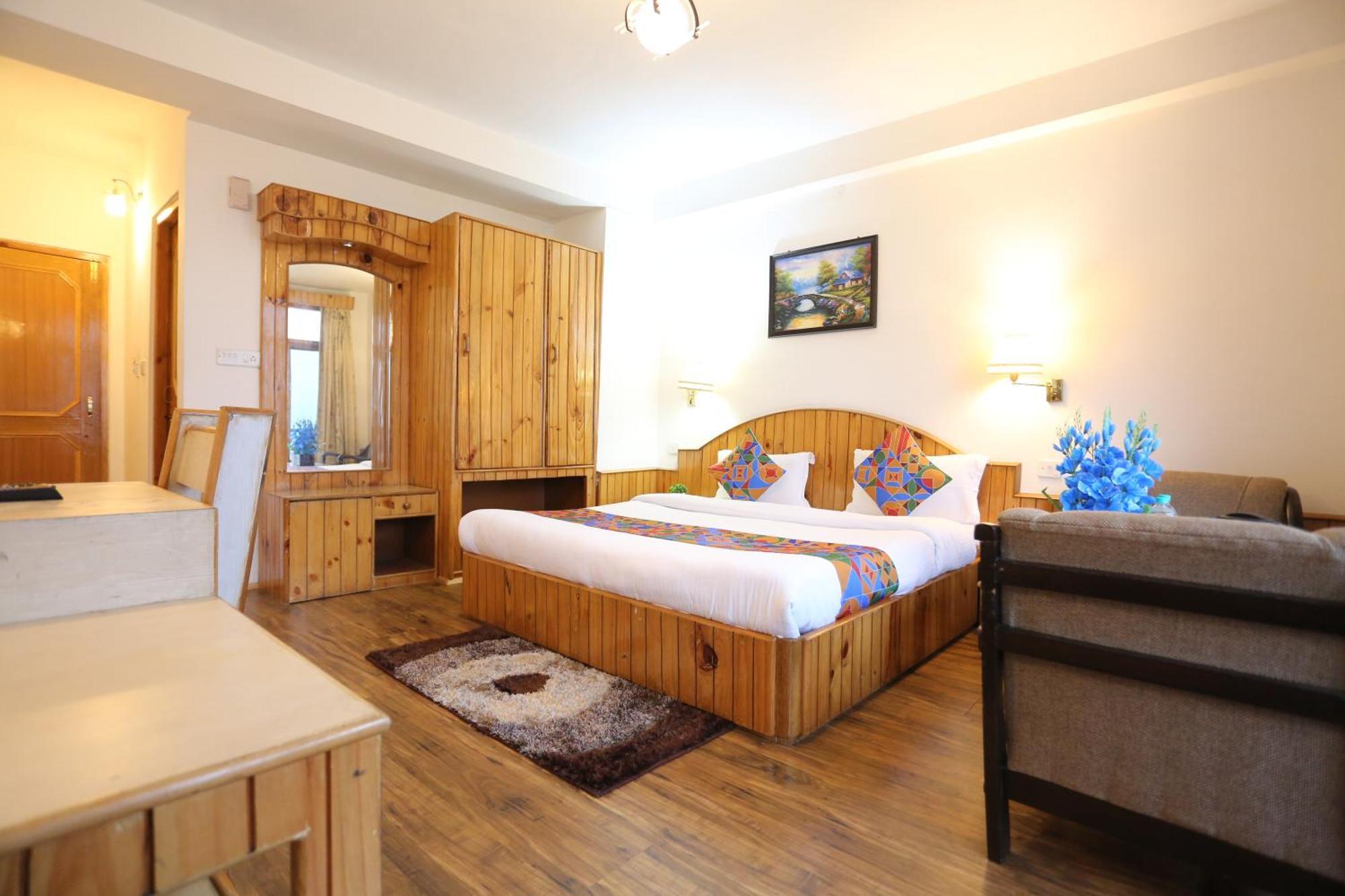 Hotel Surbhi Vashist Экстерьер фото