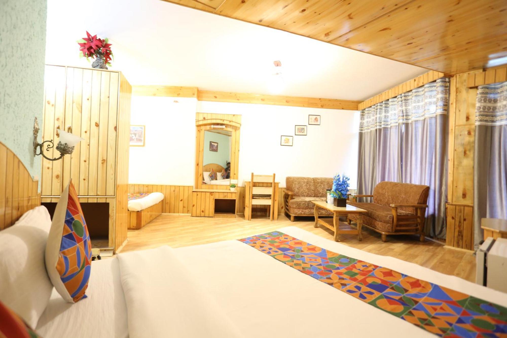 Hotel Surbhi Vashist Экстерьер фото