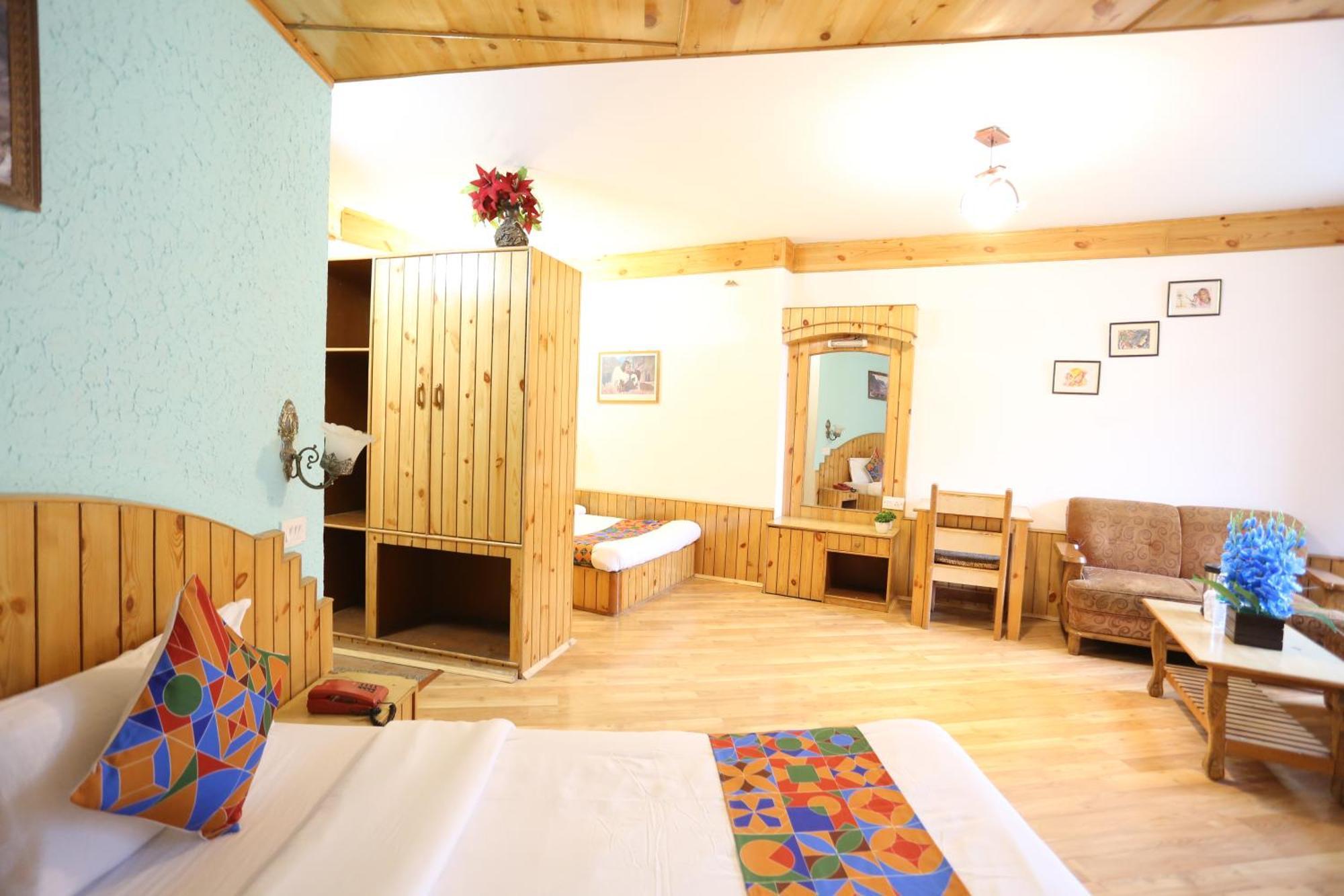 Hotel Surbhi Vashist Экстерьер фото