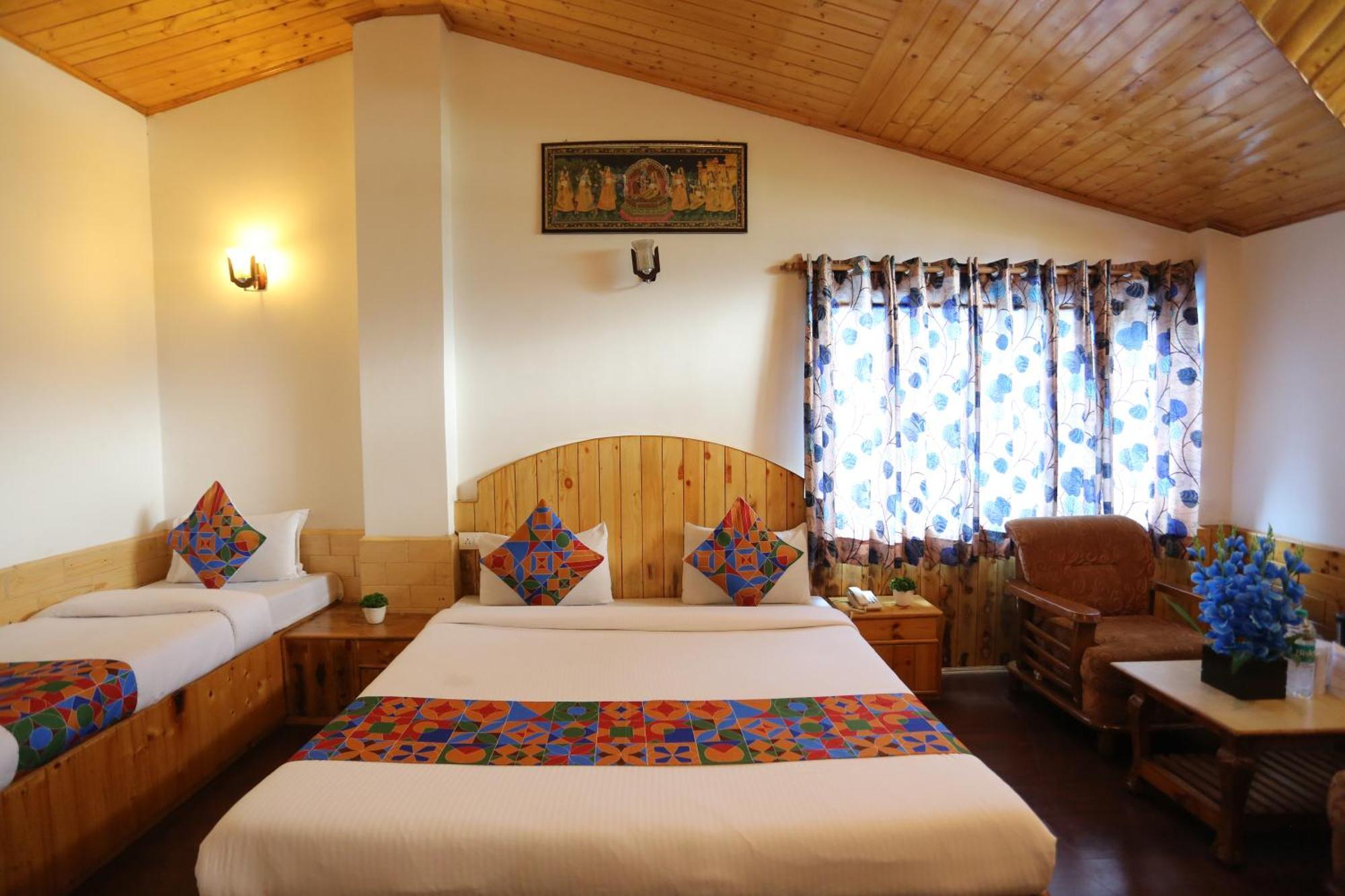 Hotel Surbhi Vashist Экстерьер фото
