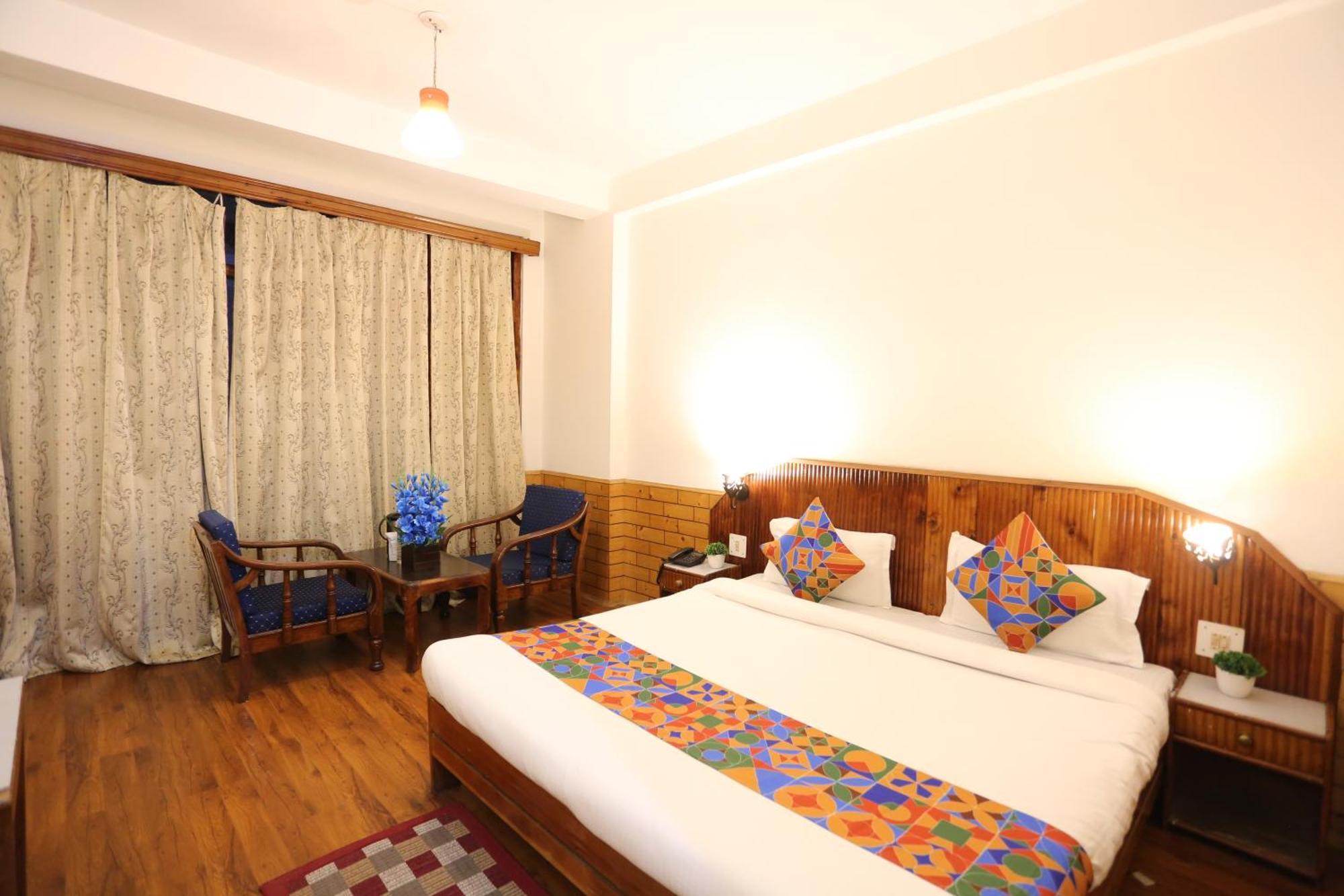 Hotel Surbhi Vashist Экстерьер фото