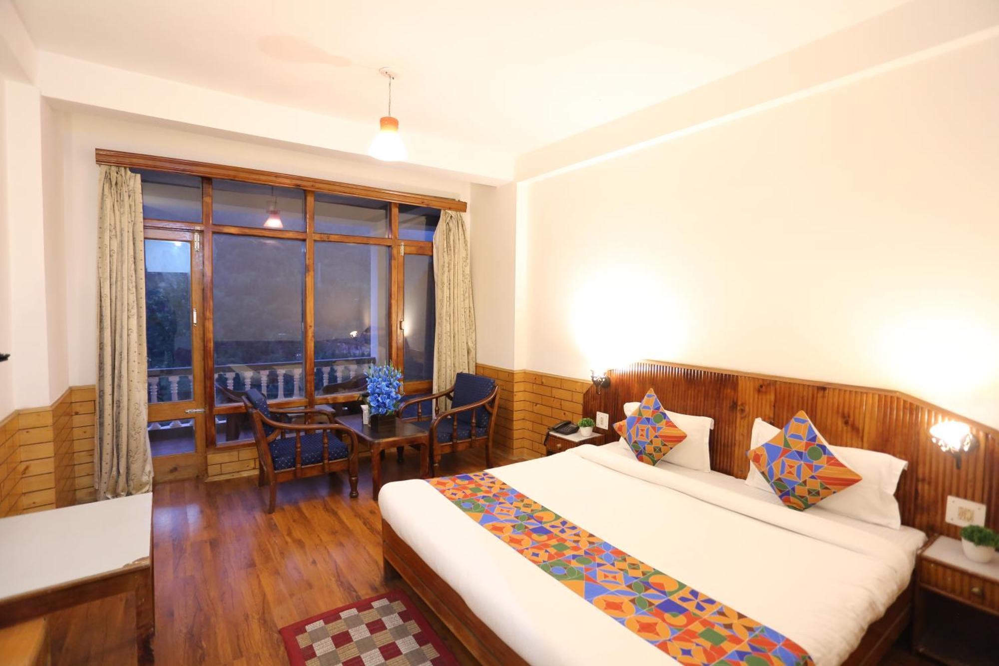 Hotel Surbhi Vashist Экстерьер фото